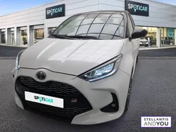 Utilisé 2023 Toyota Yaris Sport Citadine | 22 990 € (Prix juste)