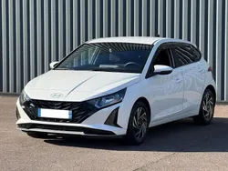 Blanc Utilisé 2023 Hyundai i20 Berline | 15 990 €
