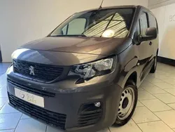Gris Utilisé 2019 Peugeot Partner Monospace | 16 990 € (Prix juste)