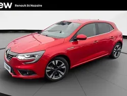 Rouge Utilisé 2019 Renault Mégane IV Intens Berline | 17 990 € (Prix assez cher)