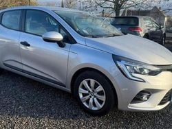 Blanc Utilisé 2021 Renault Clio V Play Citadine | 9 990 € (Super prix)