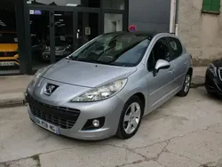 Gris Utilisé 2011 Peugeot 207 Allure Berline | 6 990 €
