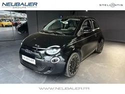 Onyx black pastel Utilisé 2021 Fiat 500e Berline | 15 970 € (Prix juste)