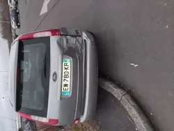 Utilisé 2007 Ford C-MAX Trend Monospace | 750 €