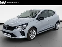 Gris Utilisé 2024 Renault Clio V Evolution Citadine | 16 990 € (Prix juste)