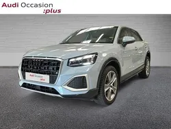 Gris flèche nacré Utilisé 2022 Audi Q2 Design SUV | 27 900 € (Prix juste)