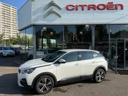 Blanc Utilisé 2019 Peugeot 3008 Allure Berline | 15 000 € (Prix juste)