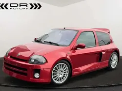 Rouge Utilisé 2002 Renault Clio II Citadine | 45 995 €