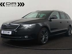 Noir Utilisé 2015 Skoda Superb Break | 10 995 €