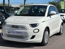 Blanc Utilisé 2022 Fiat 500e Action Citadine | 11 910 € (Prix juste)