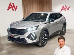 Gris Utilisé 2025 Peugeot 2008 Style SUV | 19 990 € (Prix juste)