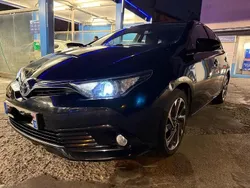 Noir Utilisé 2018 Toyota Auris Hybrid Business Edition Berline | 11 500 € (Bon prix)