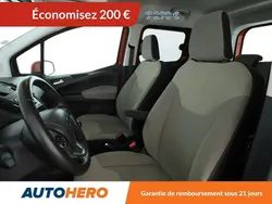 Rouge Utilisé 2015 Ford Tourneo Courier Titanium Monospace | 9 090 € (Prix juste)