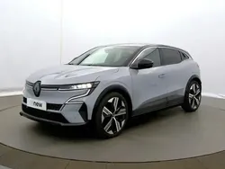 Gris Utilisé 2022 Renault Mégane Iconic Berline | 25 990 € (Prix juste)