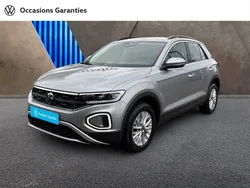 Gris pyrite métallisée Utilisé 2023 VW T-Roc Life SUV | 25 589 € (Prix juste)
