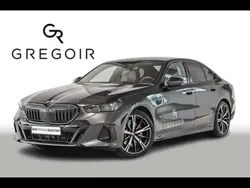 Gris Utilisé 2024 BMW 520 Sport Line Break | 54 900 €