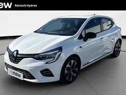 Blanc Utilisé 2021 Renault Clio V LIMITED Berline | 14 490 € (Prix juste)