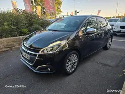 Utilisé 2017 Peugeot 208 Style Citadine | 5 990 € (Bon prix)