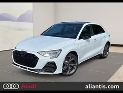 Blanc glacier métallisé Utilisé 2025 Audi A3 Sportback e-tron S-Line Berline | 52 900 €