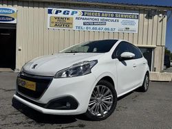 Blanc Utilisé 2019 Peugeot 208 Business-Line Citadine | 6 900 € (Bon prix)