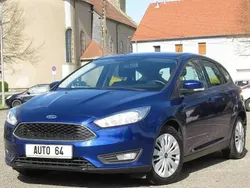 Bleu Utilisé 2016 Ford Focus Berline | 7 990 € (Prix juste)