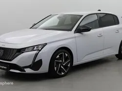 Blanc okénite (m) Utilisé 2024 Peugeot 308 Allure Berline | 28 299 € (Prix juste)