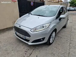 Gris Utilisé 2017 Ford Fiesta Titanium Citadine | 6 750 € (Prix juste)