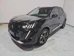 Noir Utilisé 2020 Peugeot e-2008 GT SUV | 16 990 € (Prix juste)