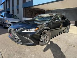 Noir Utilisé 2023 Lexus ES300 Berline | 33 990 €
