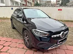 Noir Utilisé 2023 Mercedes GLA200 Business SUV | 42 000 € (Prix cher)