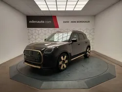 Noir Utilisé 2024 Mini Countryman Favoured SUV | 45 990 €