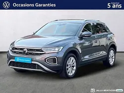 Gris Utilisé 2022 VW T-Roc Style SUV | 27 890 € (Prix juste)