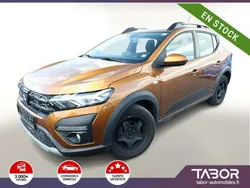 Orange Utilisé 2021 Dacia Sandero Comfort Citadine | 13 988 € (Prix juste)
