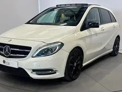 Blanc Utilisé 2013 Mercedes 180 Berline | 10 990 € (Prix juste)