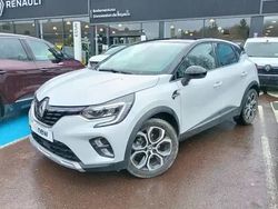 Blanc qnc noir gne Occasion 2023 Renault Captur SUV | 20 990 € (Prix juste)