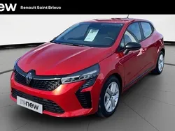 Rouge Utilisé 2023 Renault Clio V Evolution Citadine | 14 890 € (Bon prix)