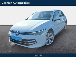 Blanc Utilisé 2024 VW Golf VIII Berline | 31 990 € (Prix assez cher)