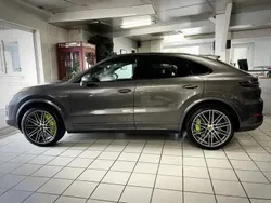 Utilisé 2019 Porsche Cayenne Turbo S SUV | 89 800 € (Super prix)