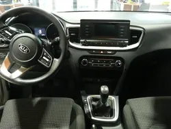 Utilisé 2021 Kia Ceed Active Berline | 17 900 €