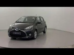 Utilisé 2016 Toyota Yaris Hybrid Berline | 12 499 € (Prix juste)