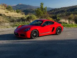 Rouge Utilisé 2020 Porsche 718 Cayman Coupé | 69 990 €