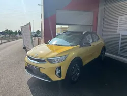 Jaune Utilisé 2021 Kia Stonic Launch Edition SUV | 15 490 € (Prix juste)