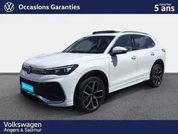 Blanc Utilisé 2024 VW Tiguan R-line SUV | 41 982 € (Prix assez cher)