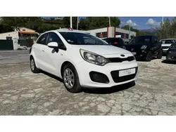 Blanc Utilisé 2012 Kia Rio Style Berline | 9 490 € (Prix assez cher)