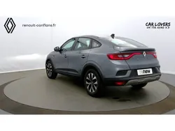 Gris Utilisé 2023 Renault Arkana Equilibre SUV | 19 980 € (Bon prix)