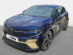 Bleu Utilisé 2023 Renault Mégane Iconic Berline | 28 499 € (Prix juste)