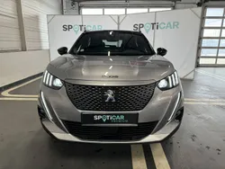 Gris Utilisé 2022 Peugeot e-2008 SUV | 21 490 € (Prix juste)