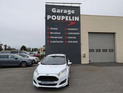 Blanc Utilisé 2016 Ford Fiesta ST-Line Berline | 8 990 €