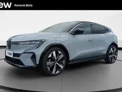 Gris Utilisé 2023 Renault Mégane Techno Berline | 24 990 € (Prix juste)