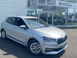 Gris Utilisé 2024 Skoda Fabia Selection | 17 890 € (Super prix)